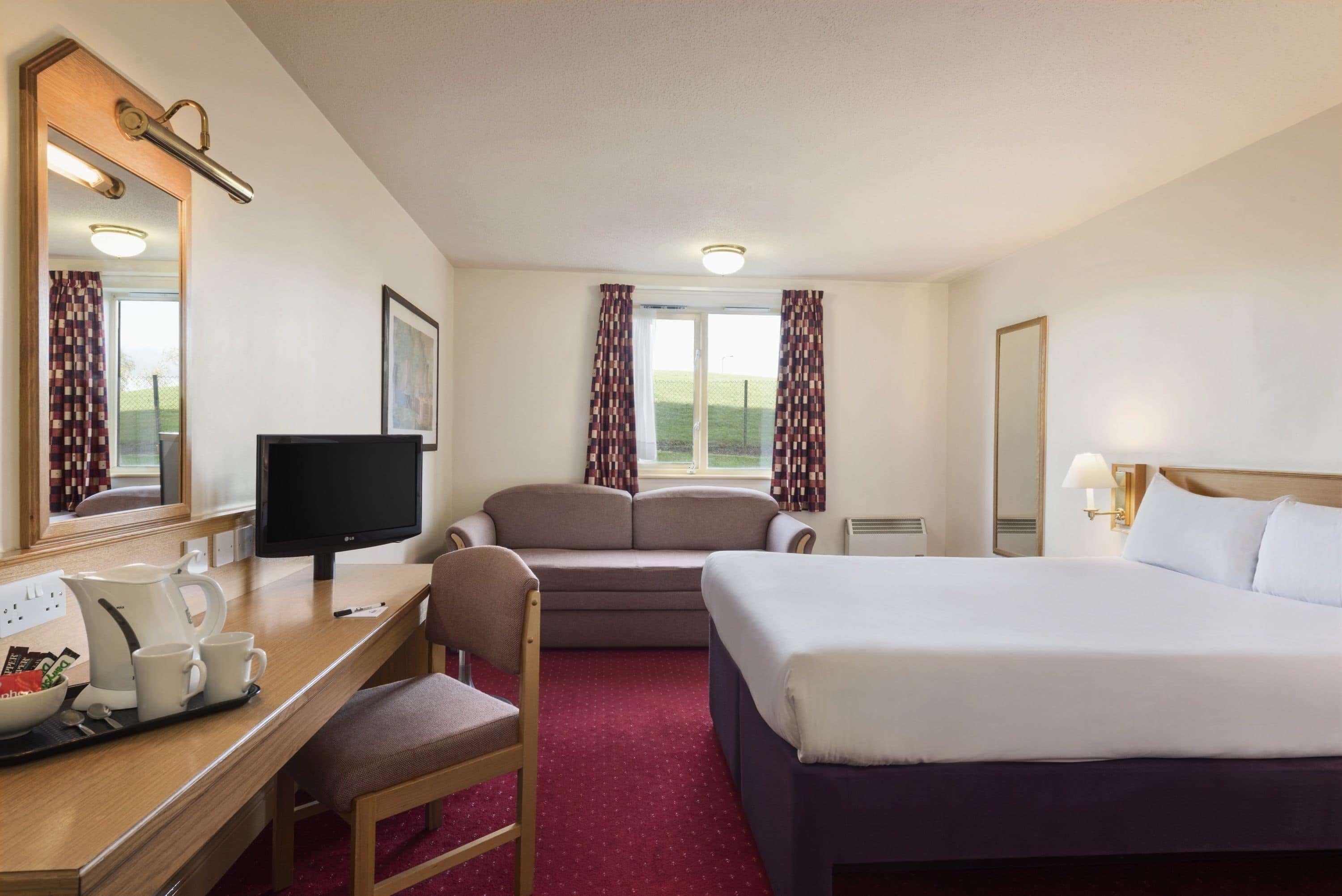 Days Inn Tewkesbury Strensham Exterior foto