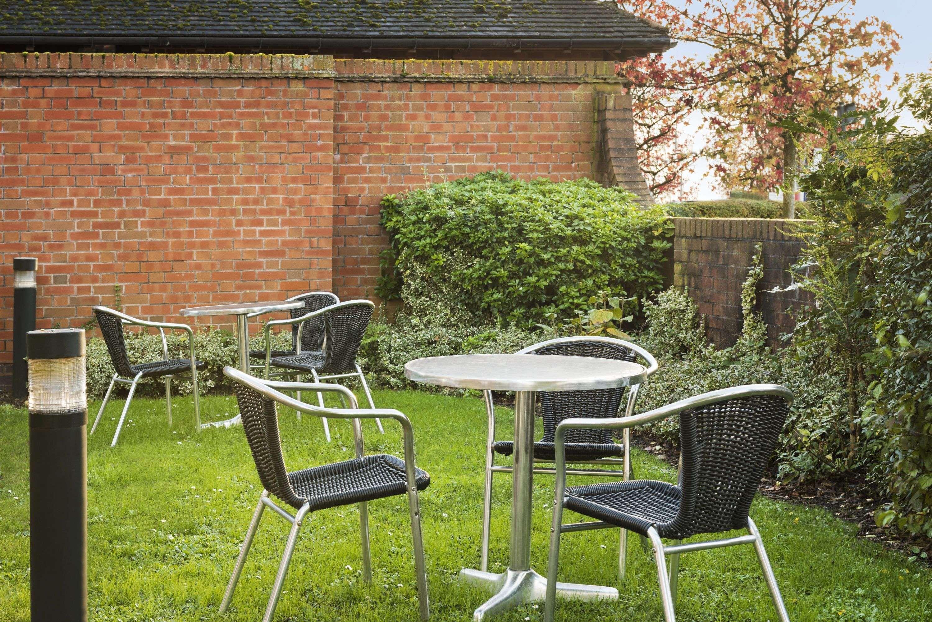 Days Inn Tewkesbury Strensham Exterior foto